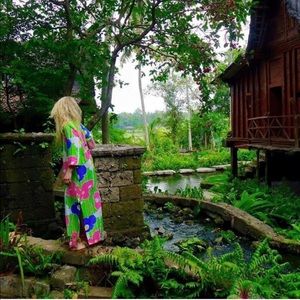 Vintage 1960s CAFTAN REPOST 🌈